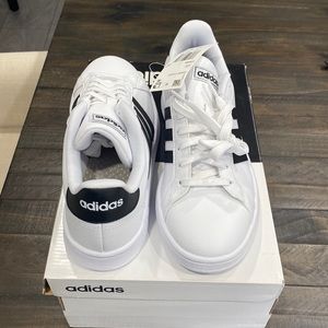 Adidas Women’s Grand Court